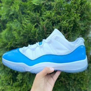 Jordan 11 UNC